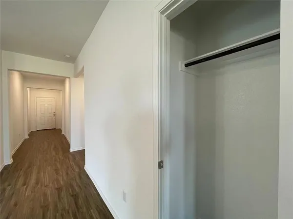 $1,995 | 409 Bluejack Way, Hutto, TX 78634