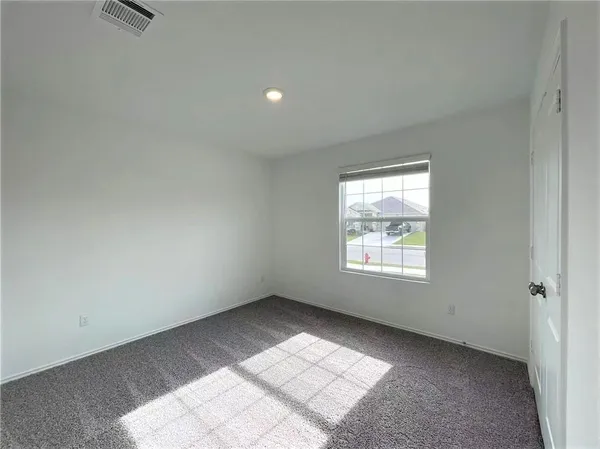 $1,995 | 409 Bluejack Way, Hutto, TX 78634