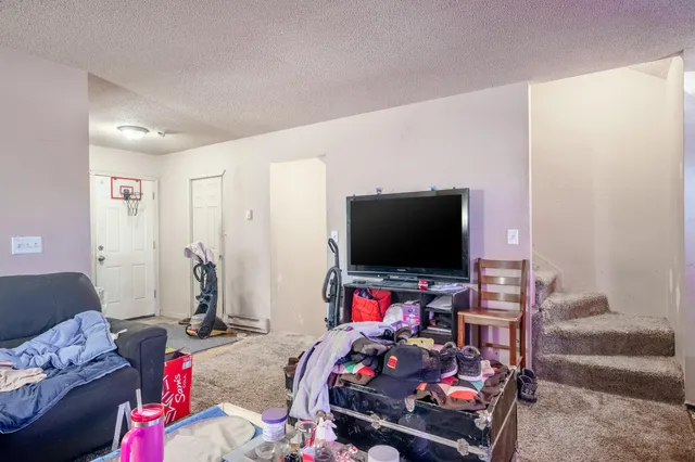 $160,000 | 628 Oregon Avenue, Gillette, WY 82718