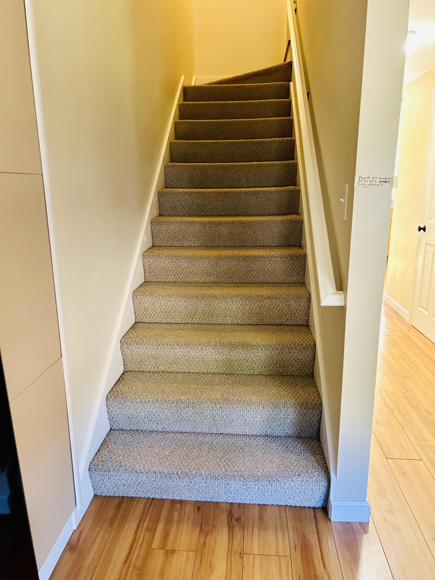 538 Main Street, Unit 3 Springvale, ME 04083 - Photo 17 of 30 IMG_4627