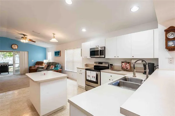 $279,900 | 11249 Cocoa Beach Drive, Riverview, FL 33569