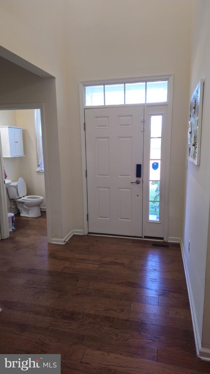 499 Lee Place Exton, PA 19341 - Photo 2 of 30
