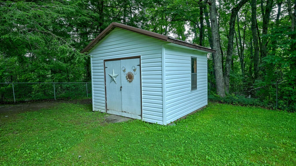 133 Powder House Road Craigsville, WV 26205 - Photo 13 of 40 Gallery Image 13