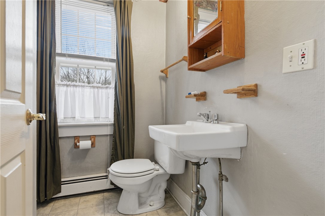 36 Brayton Road Smithfield, RI 02917 - Photo 20 of 34