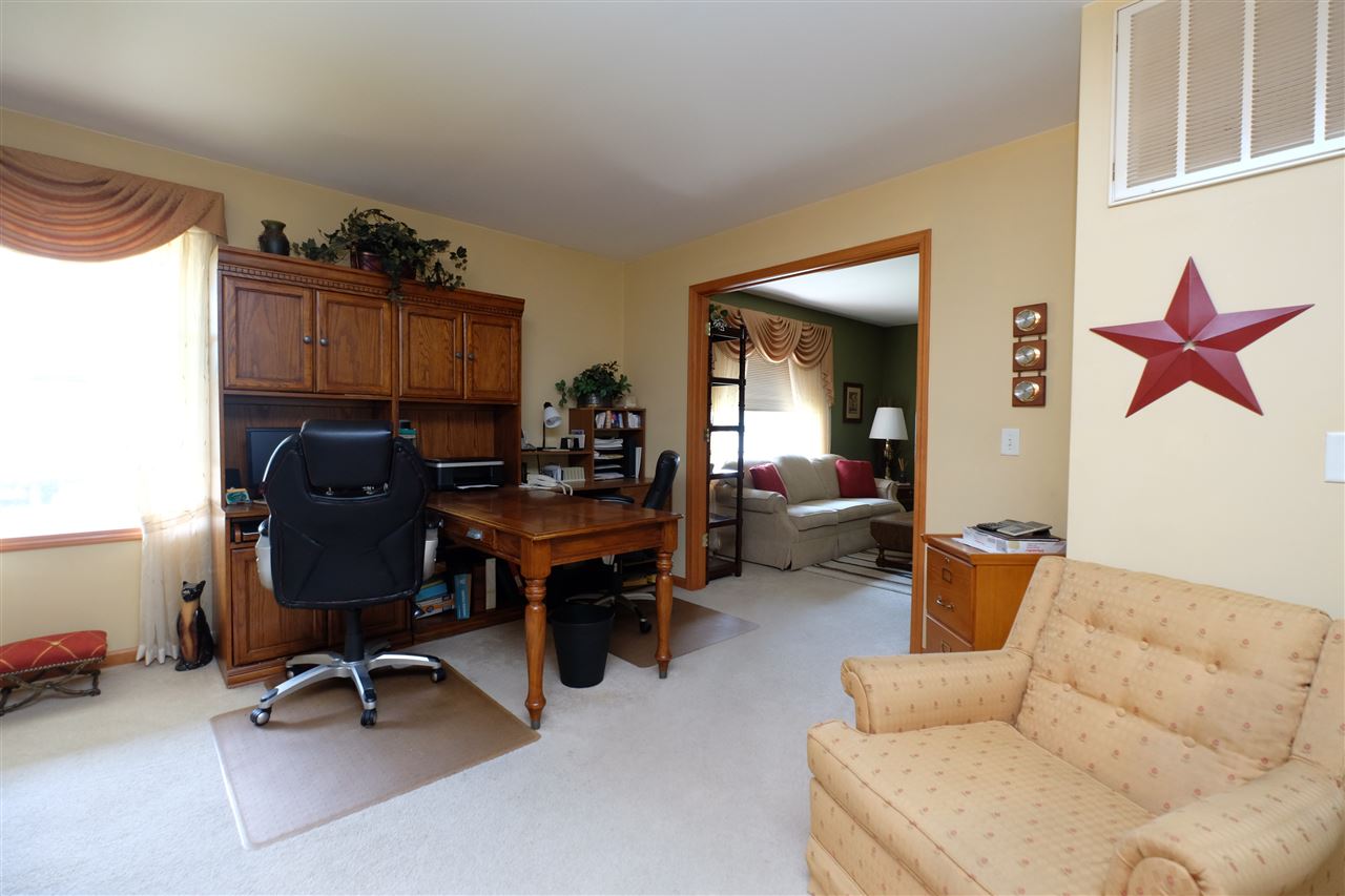 115 9th Street Lacon, IL 61540 - Photo 4 of 32 Gallery Image 4