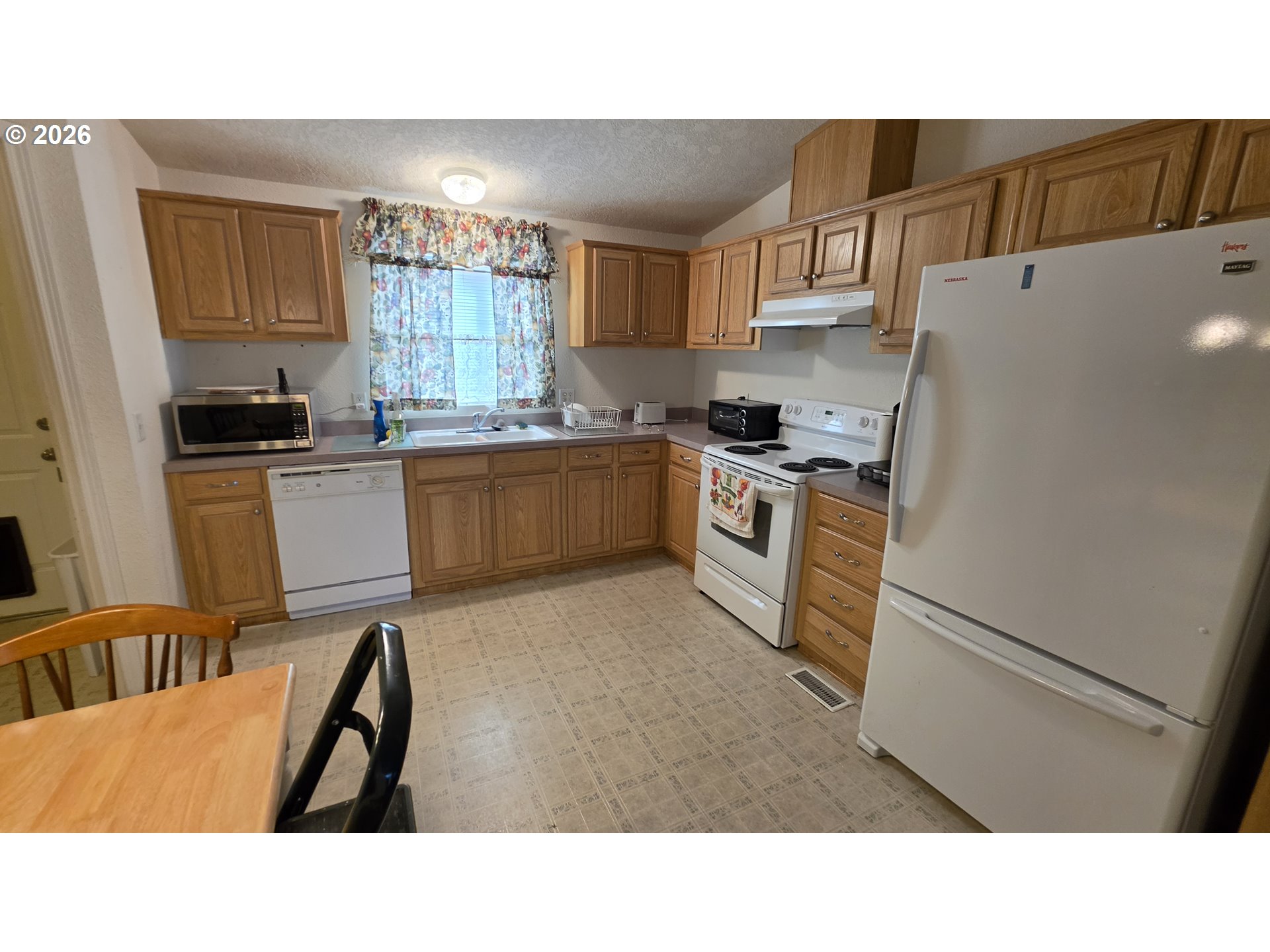 923 Scott Terrace Reedsport, OR 97467 - Photo 2 of 25