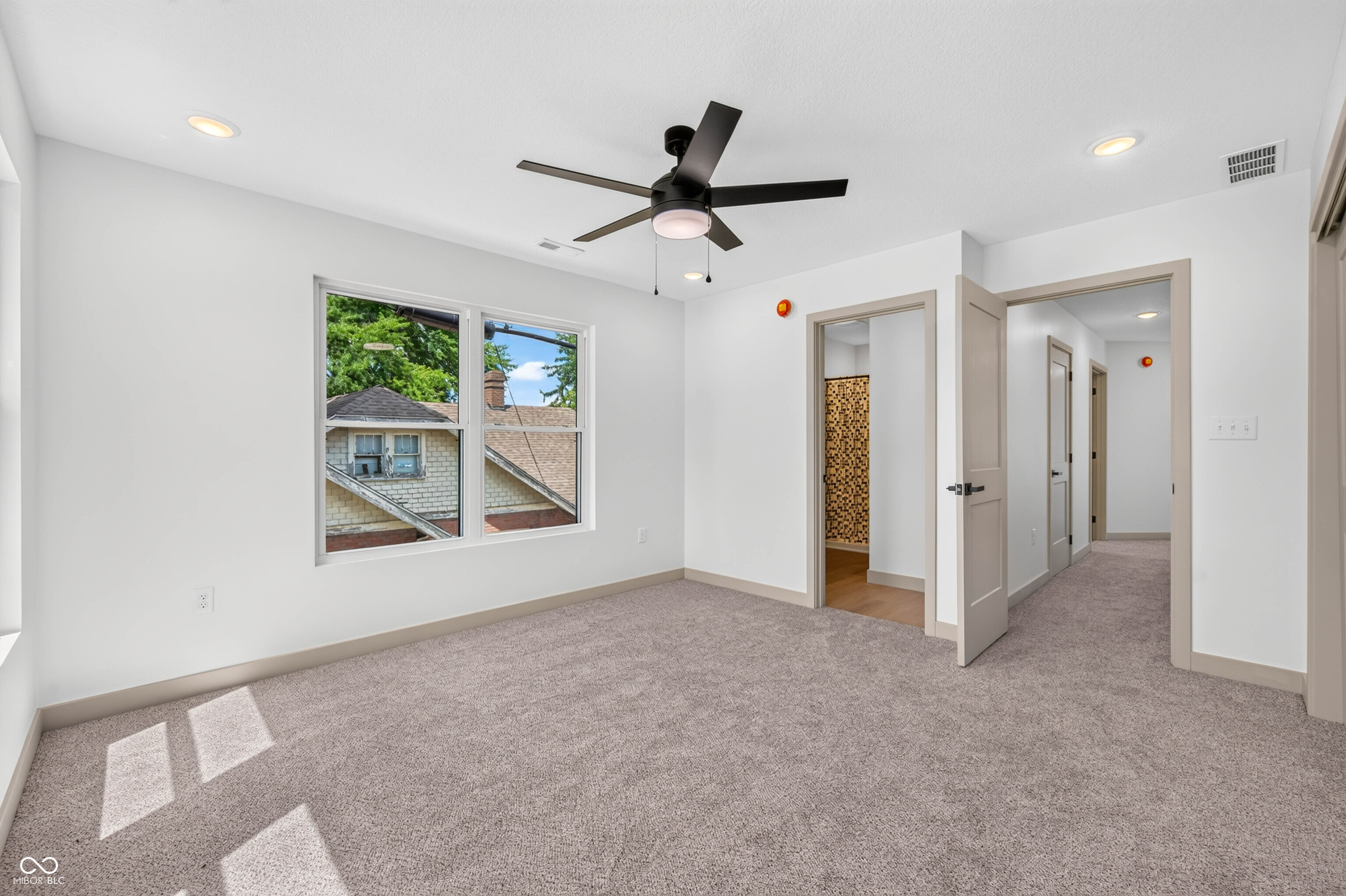 41 South Beatty Street Columbus, IN 47201 - Photo 36 of 69