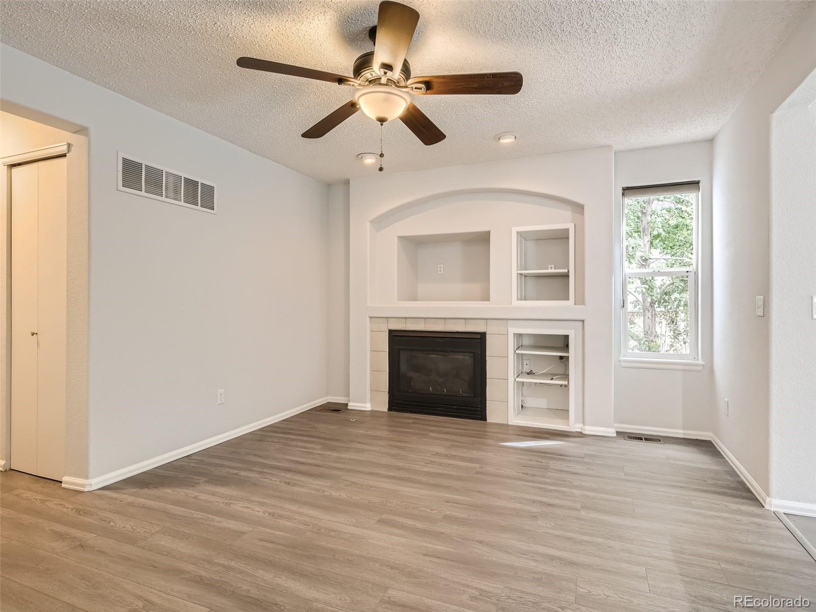 10459 Holly Hock Court Highlands Ranch, CO 80129 - Photo 12 of 33