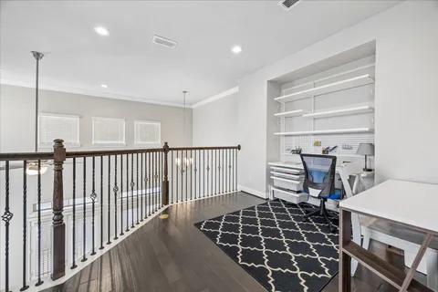 $535,000 | 1702 Oak Leaf Pass Drive, Houston, TX 77055