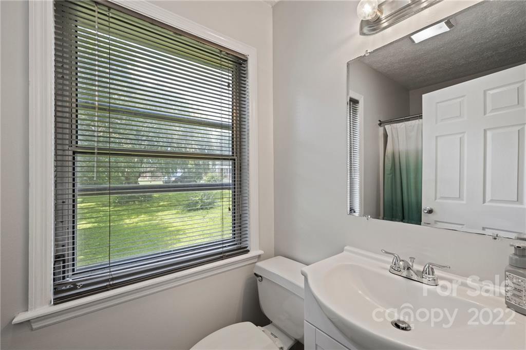 59 Hickory Tree Road Asheville, NC 28805 - Photo 29 of 42 Gallery Image 29