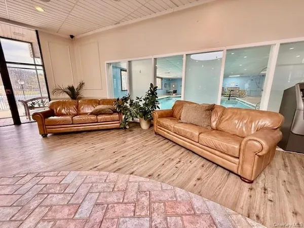 $349,000 | 155 Golf Lane, Medford, NY 11763