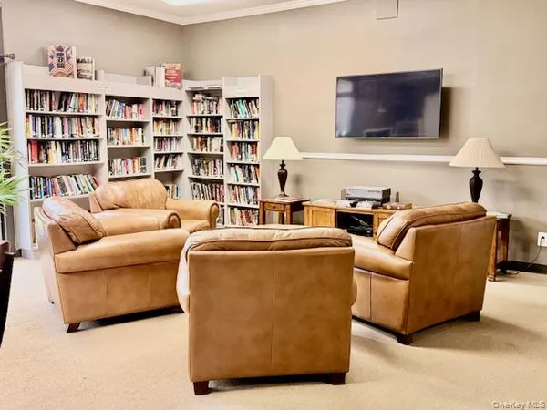 $349,000 | 155 Golf Lane, Medford, NY 11763