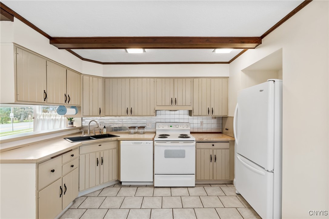 113 Genesee Street Lenox, NY 13032 - Photo 21 of 50