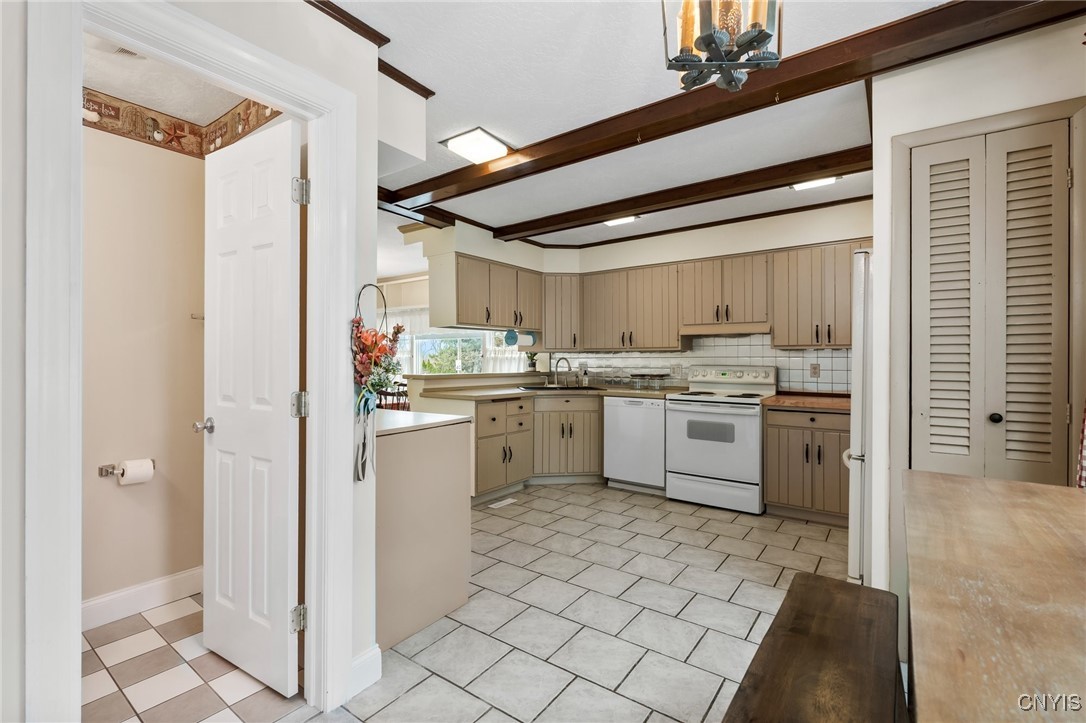 113 Genesee Street Lenox, NY 13032 - Photo 23 of 50