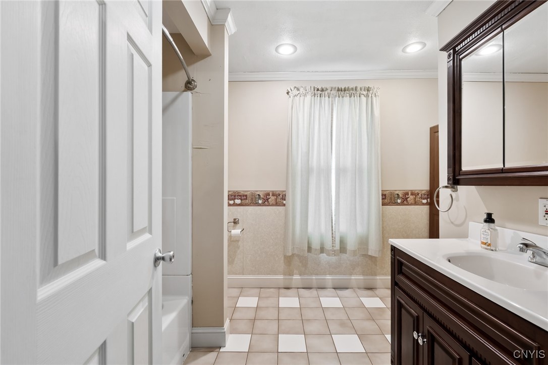 113 Genesee Street Lenox, NY 13032 - Photo 34 of 50