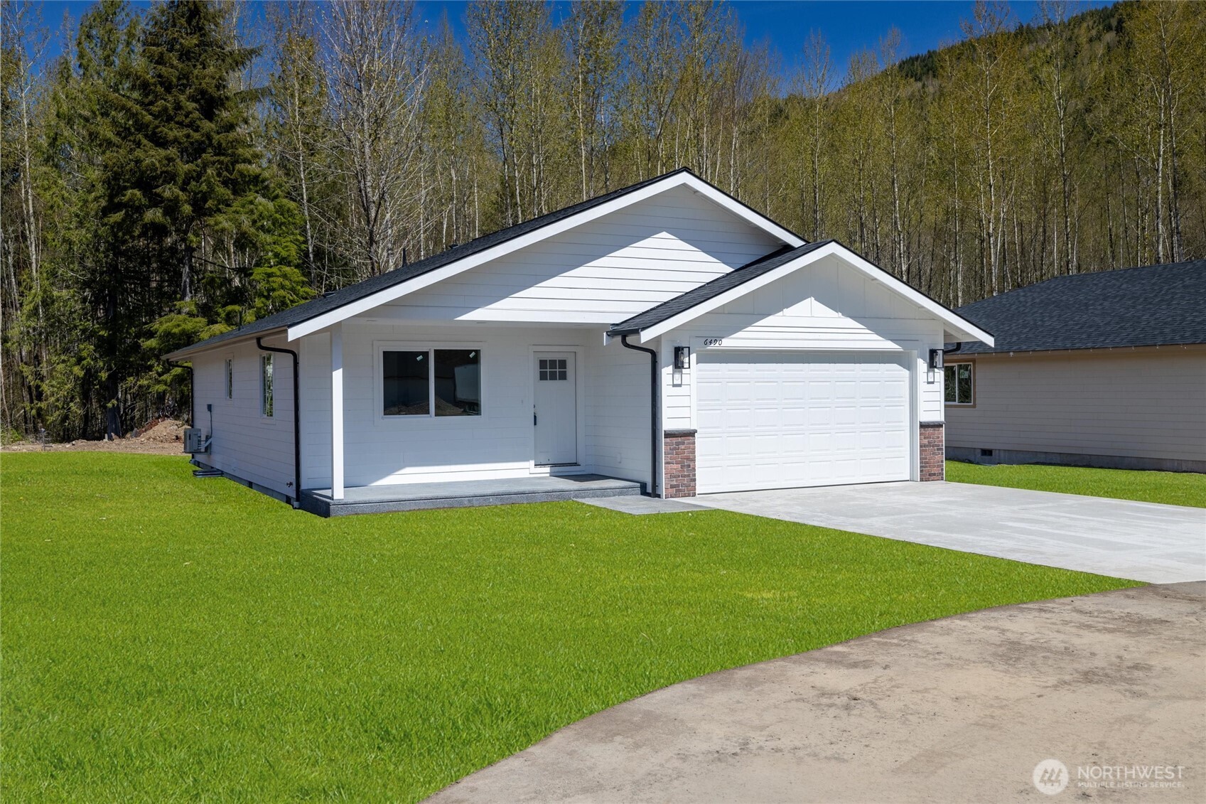 6490 Watson Loop Maple Falls, WA 98266 - Photo 3 of 24 Gallery Image 3