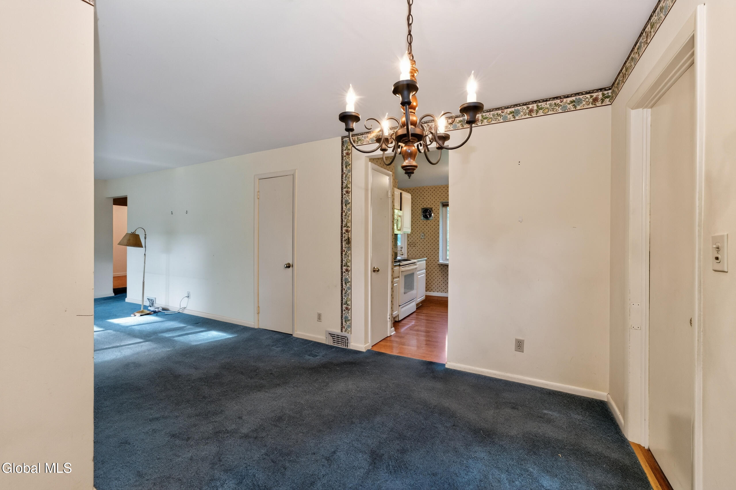 82 Salisbury Road Bethlehem, NY 12054 - Photo 10 of 37 2 Diningroom 1