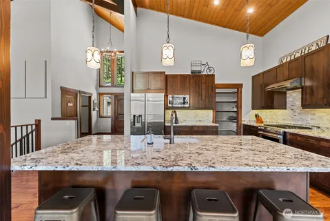 $1,795,000 | 239 Foxridge Lane, Leavenworth, WA 98826
