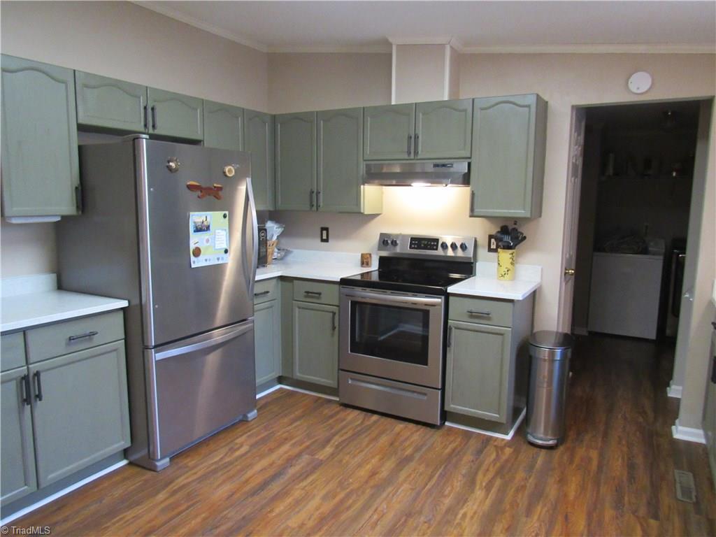 1135 Fox Hills Road Pinnacle, NC 27043 - Photo 14 of 30