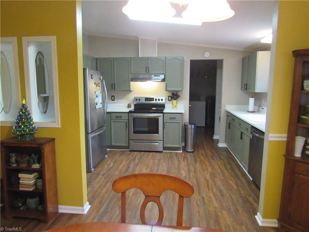 1135 Fox Hills Road Pinnacle, NC 27043 - Photo 18 of 30