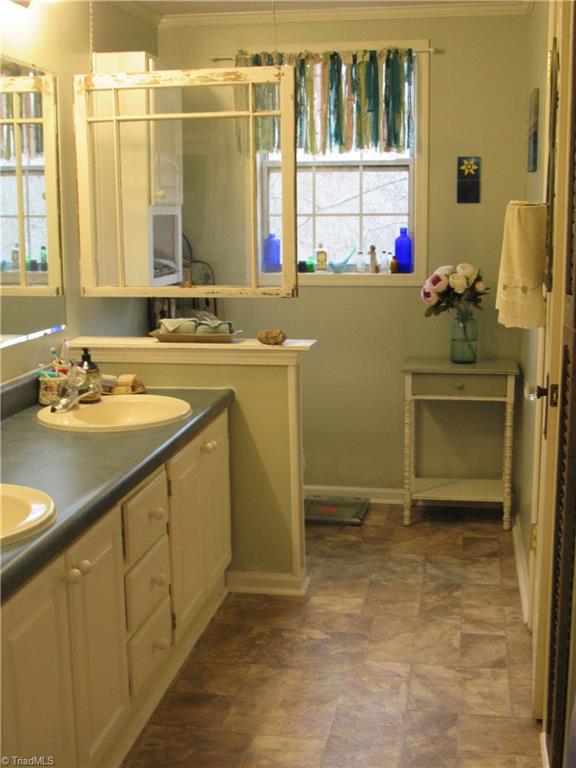 1135 Fox Hills Road Pinnacle, NC 27043 - Photo 28 of 30