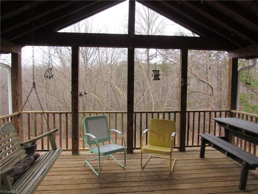 1135 Fox Hills Road Pinnacle, NC 27043 - Photo 6 of 30