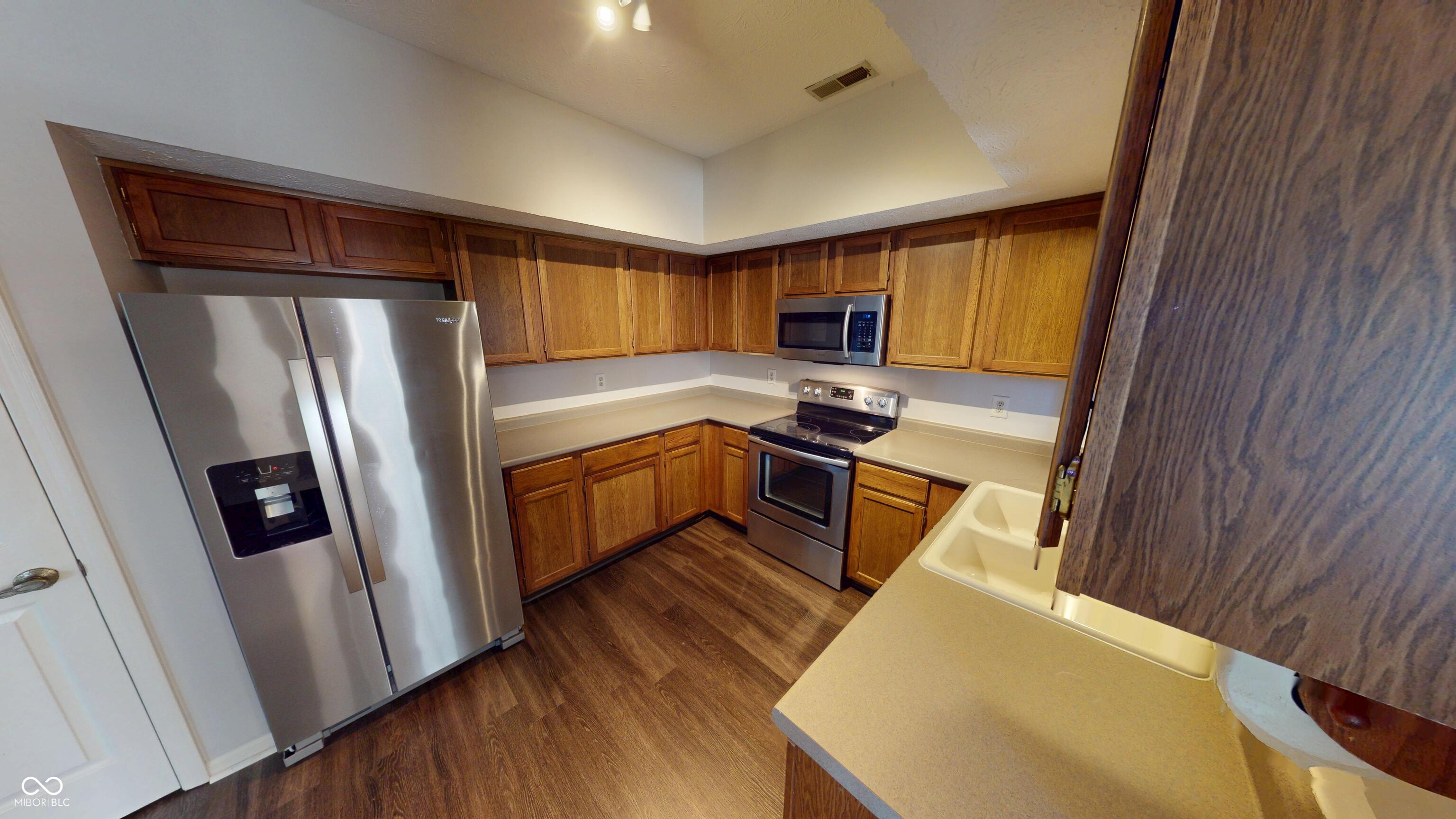 9464 Maple Way, Unit 27 Indianapolis, IN 46268 - Photo 13 of 55