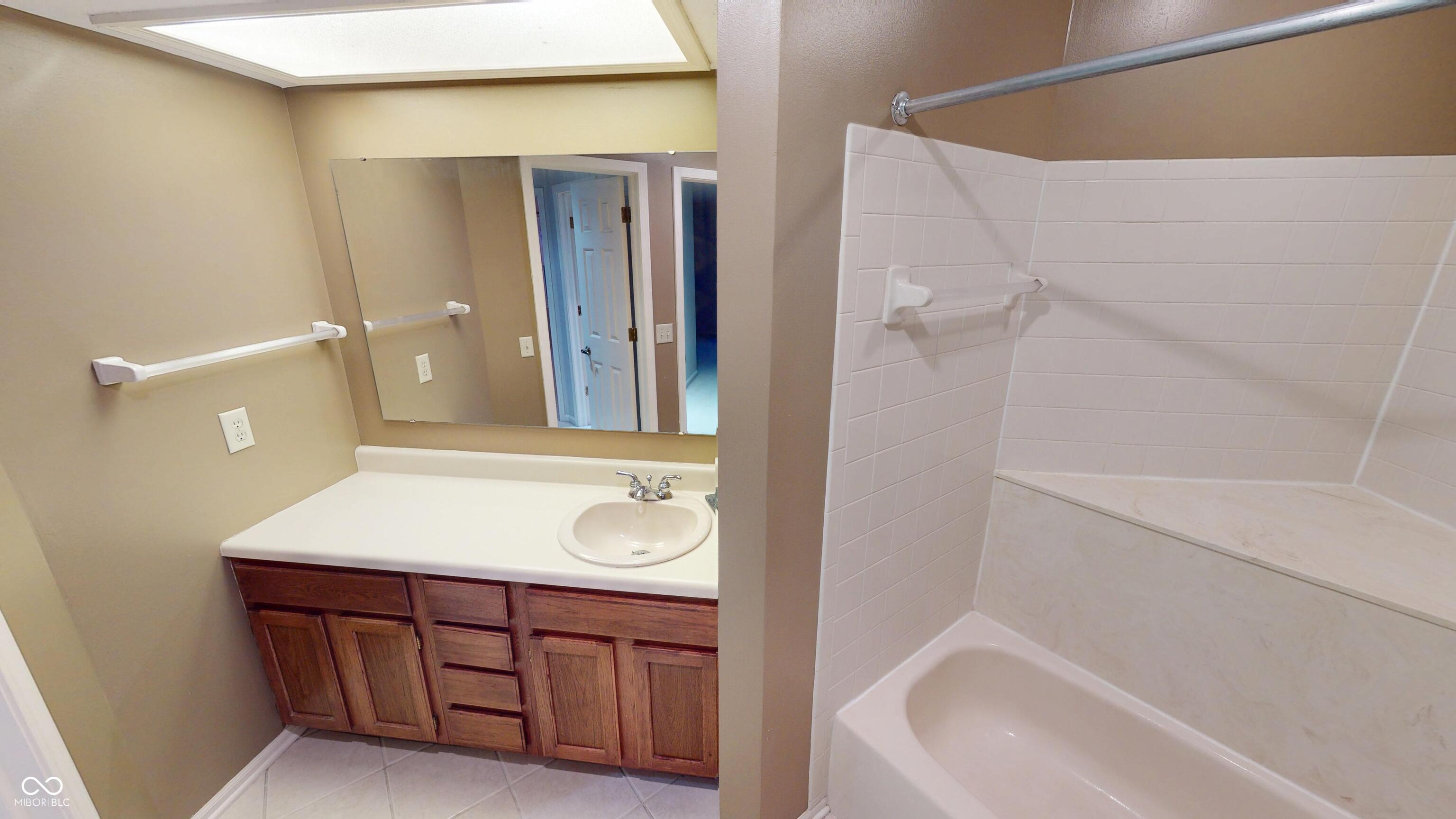 9464 Maple Way, Unit 27 Indianapolis, IN 46268 - Photo 33 of 55