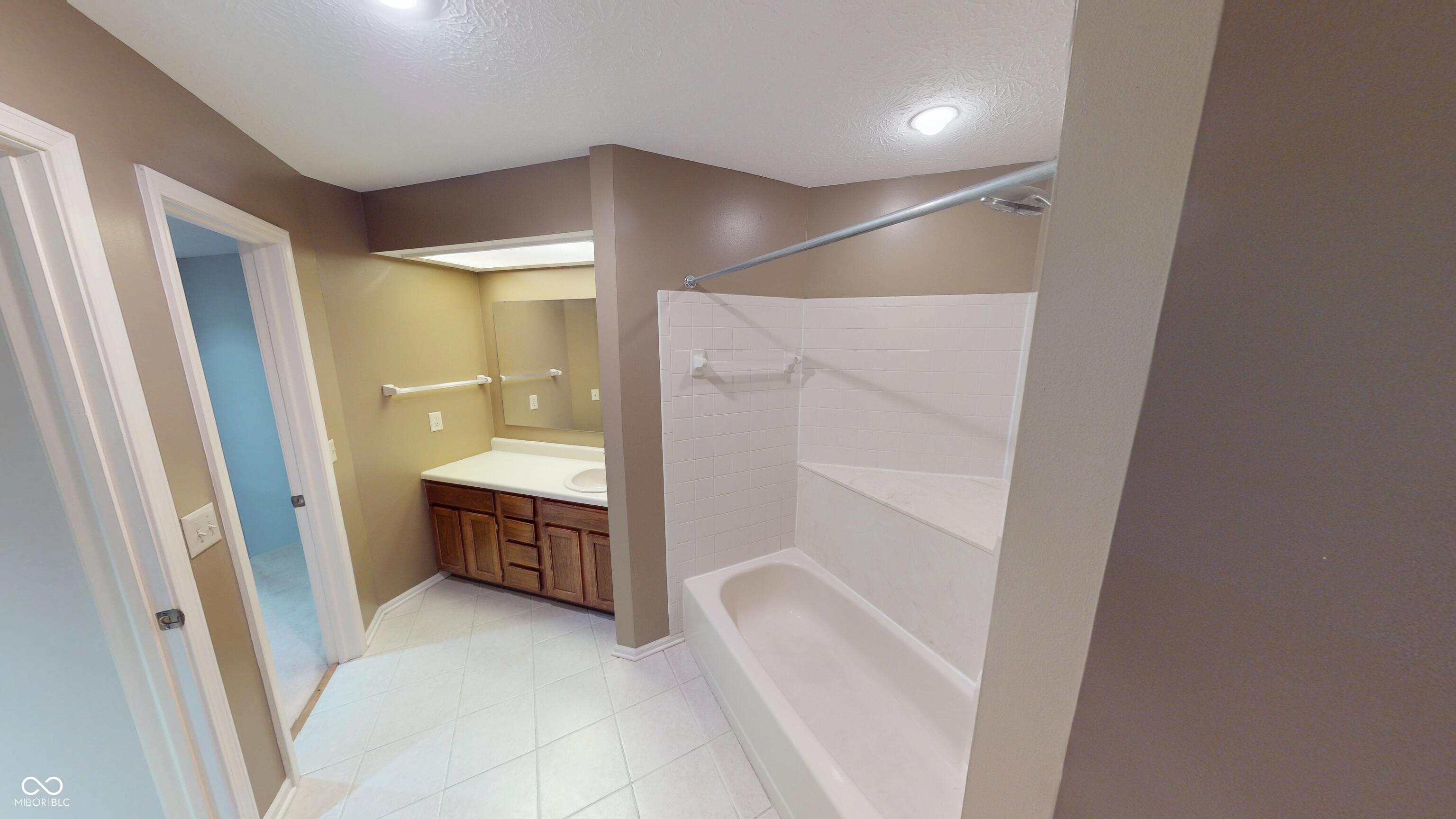 9464 Maple Way, Unit 27 Indianapolis, IN 46268 - Photo 35 of 55