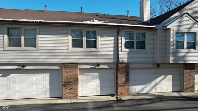 $189,900 | 9464 Maple Way, Unit 27, Indianapolis, IN 46268
