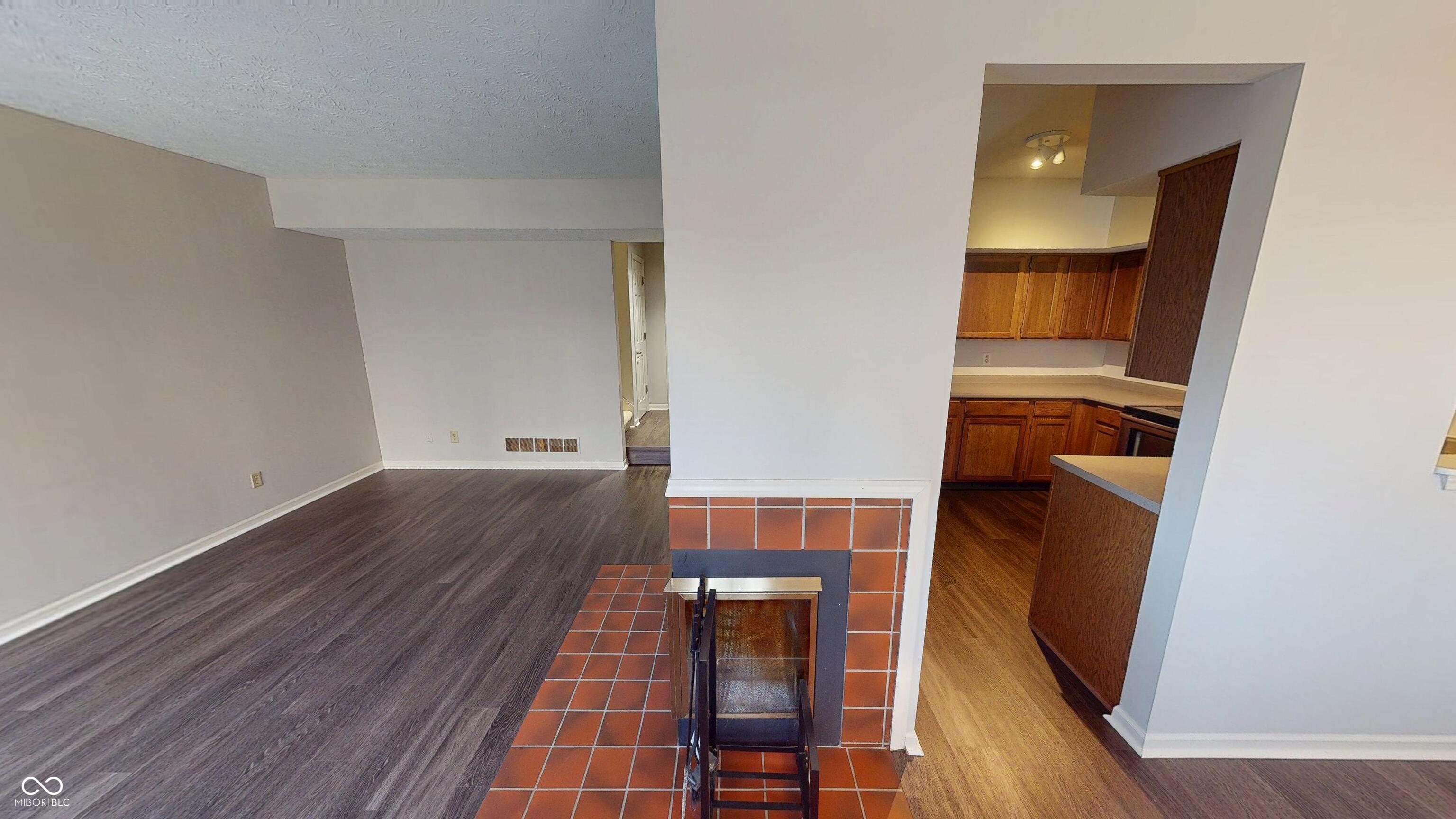 9464 Maple Way, Unit 27 Indianapolis, IN 46268 - Photo 7 of 55