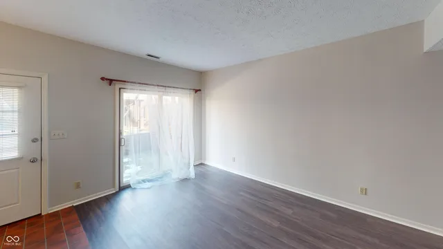 $189,900 | 9464 Maple Way, Unit 27, Indianapolis, IN 46268