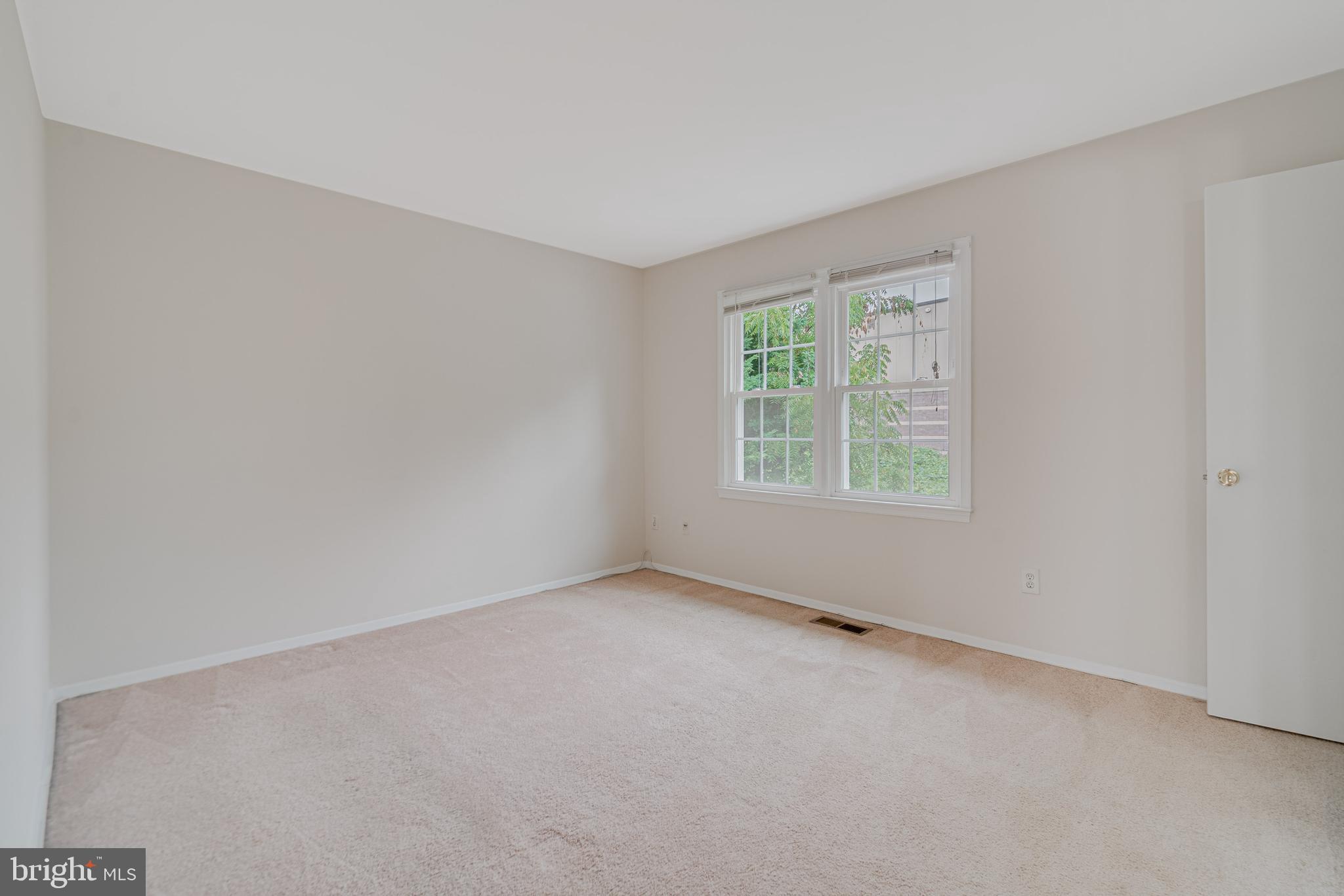 9580 Inverary Court Lorton, VA 22079 - Photo 22 of 29 Bedroom 2