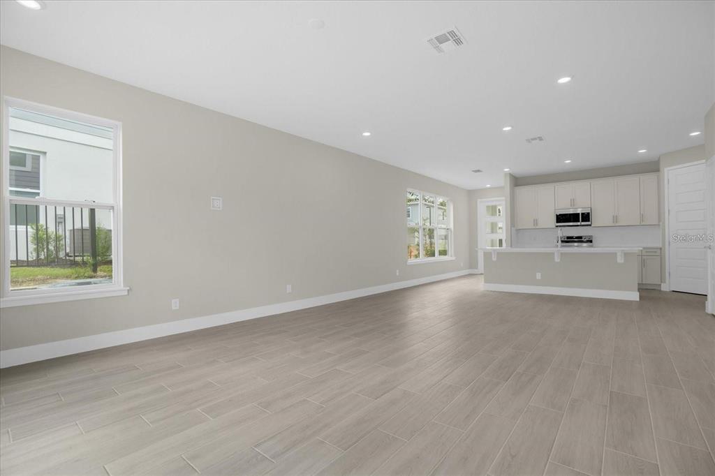 7818 Spectrum Drive Kissimmee, FL 34747 - Photo 8 of 25