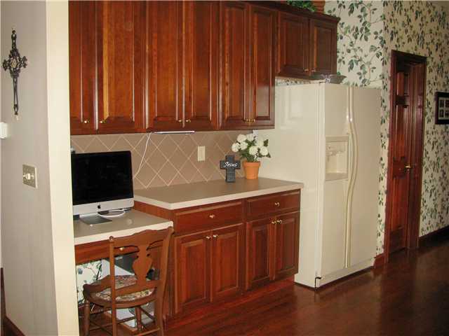 7588 Cook Road Powell, OH 43065 - Photo 11 of 22 Gallery Image 11