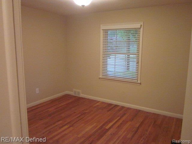 740 Elizabeth Street Rochester, MI 48307 - Photo 8 of 24 Master Bedroom