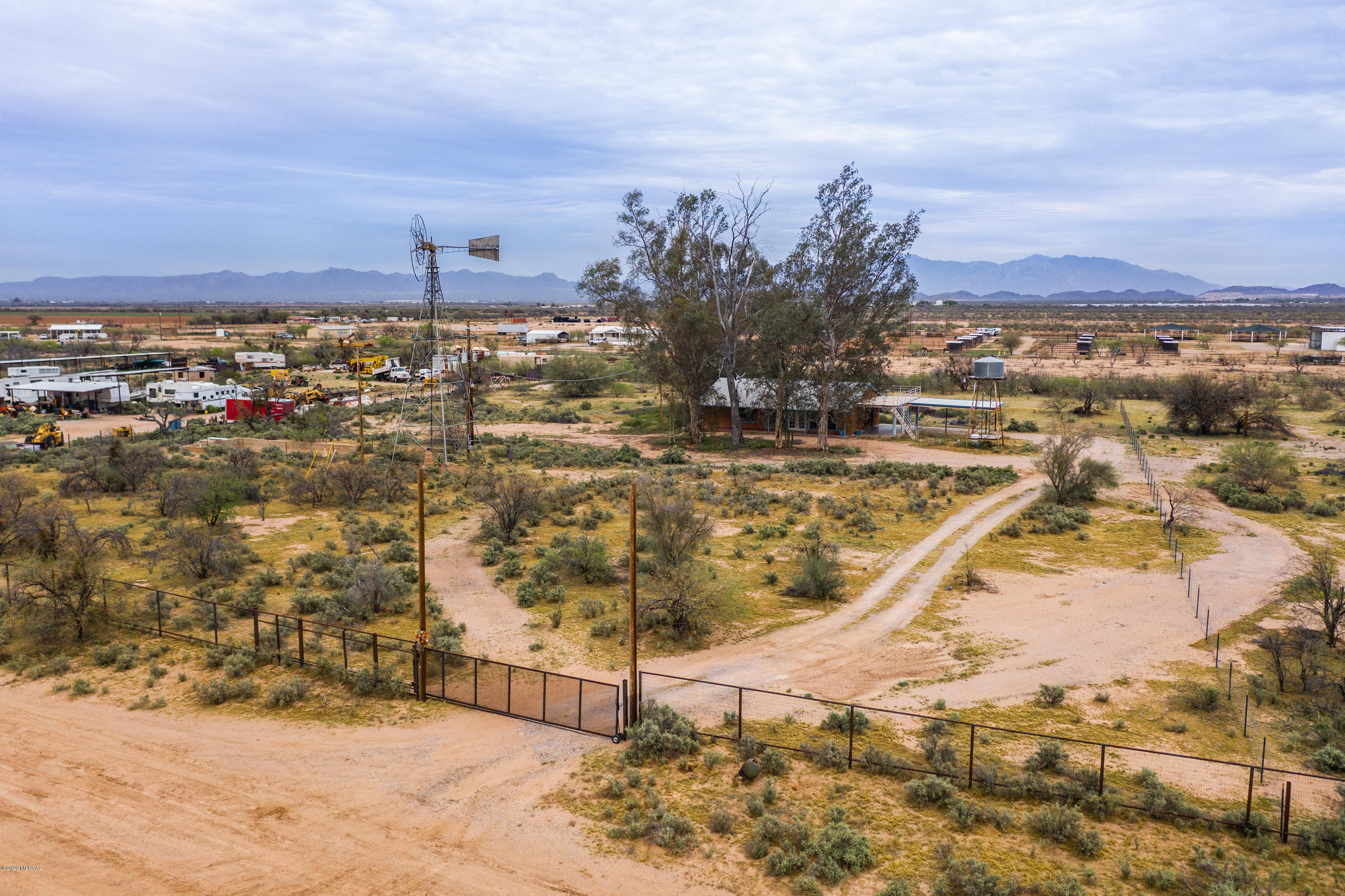 9246 Ghost Ranch Road Marana, AZ 85653 - Photo 47 of 50