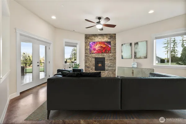 $1,950,000 | 31619 26th Avenue East, Graham, WA 98338