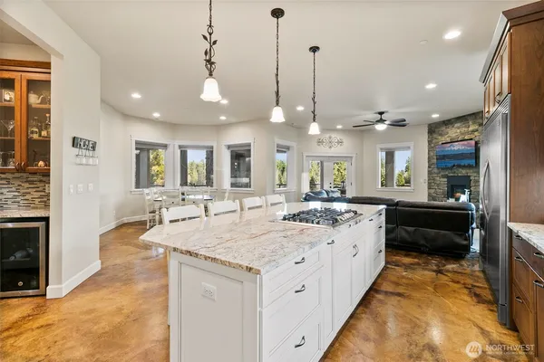 $1,950,000 | 31619 26th Avenue East, Graham, WA 98338