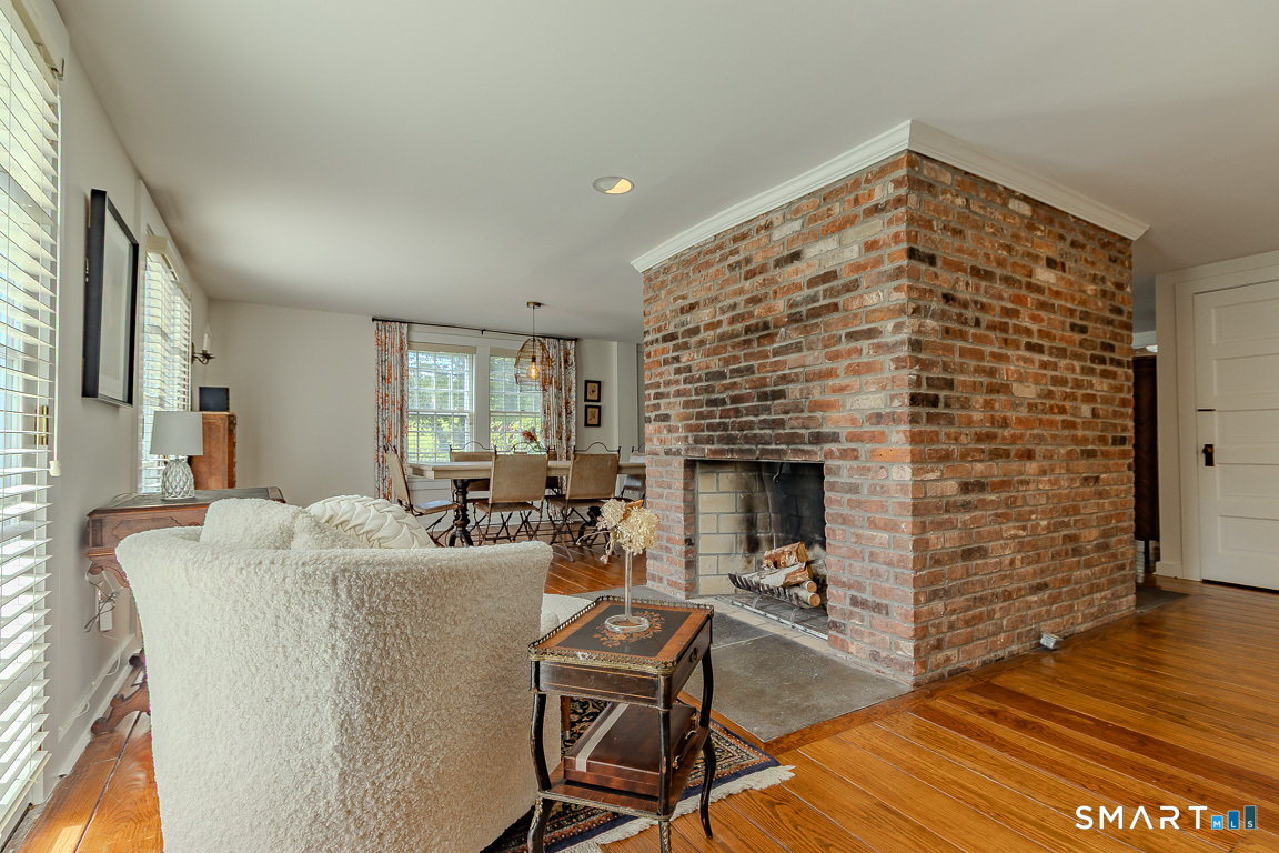 428 Simsbury Road Bloomfield, CT 06002 - Photo 17 of 40 Gallery Image 17