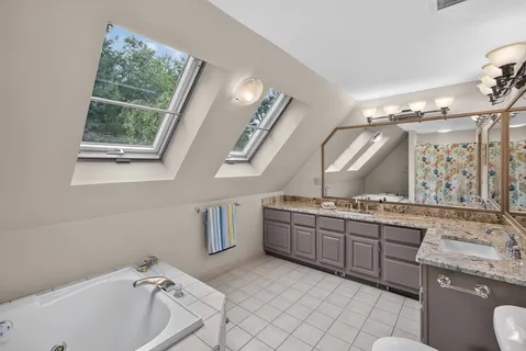$945,000 | 5 Acorn Lane, Mattapoisett, MA 02739