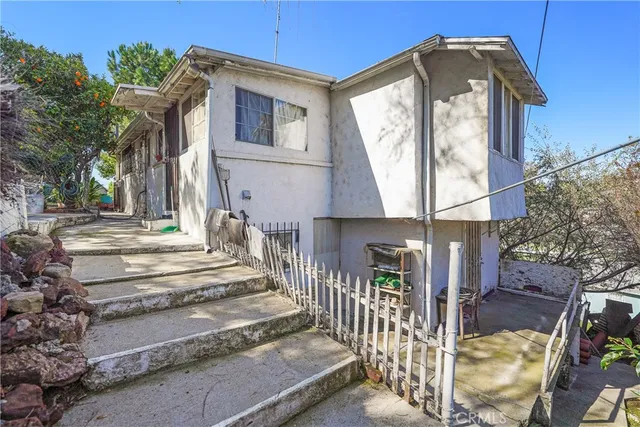 $848,000 | 2149 Fargo Street, Los Angeles, CA 90039