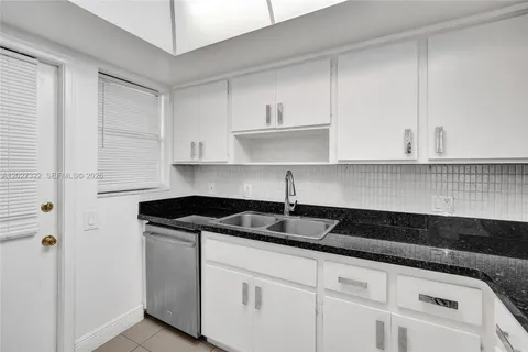$229,000 | 2481 Southwest 82nd Avenue, Unit 205, Davie, FL 33324