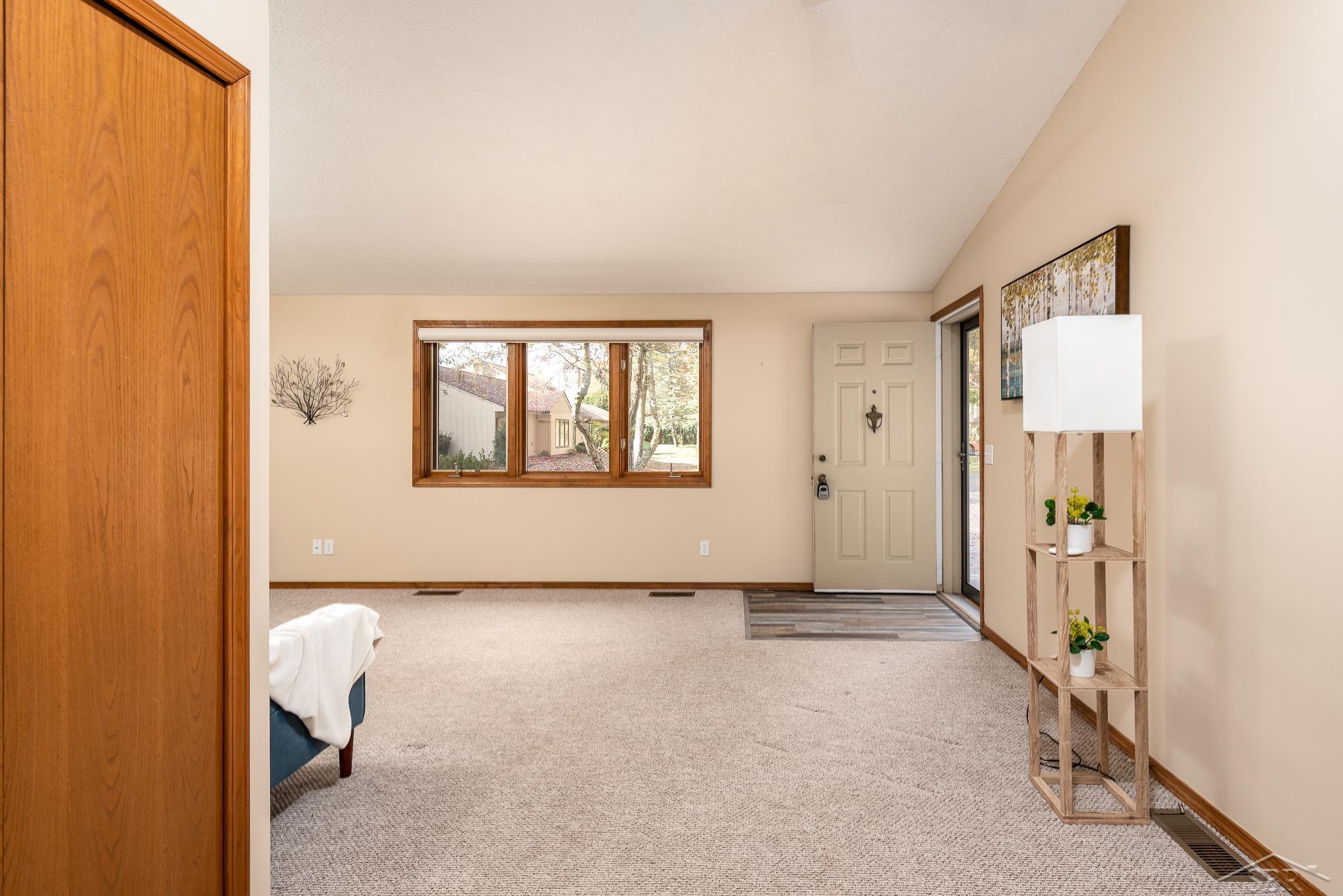 5122 Raintree Drive Midland, MI 48640 - Photo 15 of 28 50158304-4dedd11b-f9ad-4ef1-9f4c-2ddd9c2da611.JPG