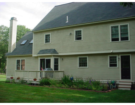 23 Long Hill Road Georgetown, MA 01833 - Photo 3 of 7 Gallery Image 3
