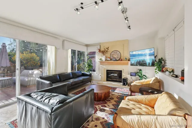 $1,450,000 | 11335 Caminito Corriente, San Diego, CA 92128