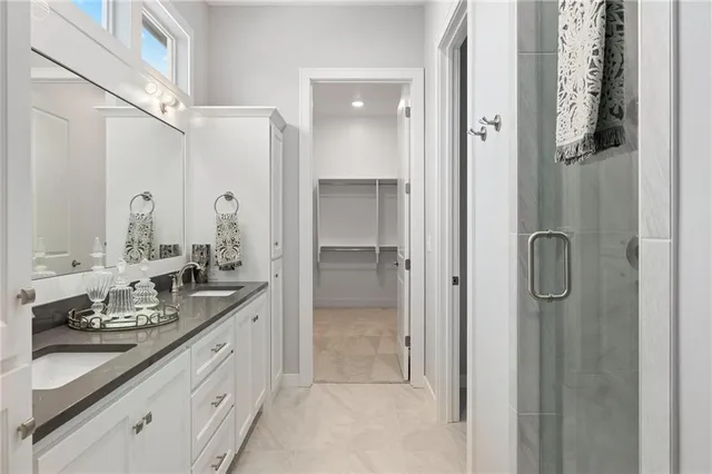 $929,720 | 8164 Roundtree Street, Lenexa, KS 66220