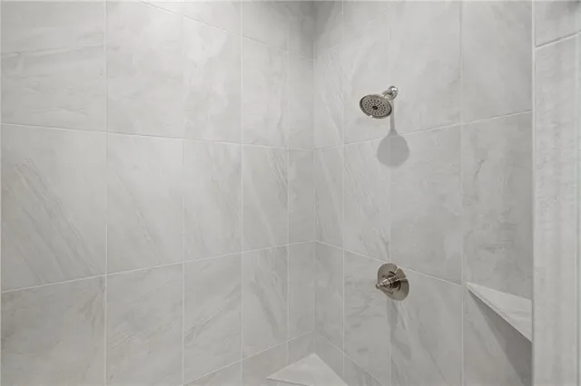 $929,720 | 8164 Roundtree Street, Lenexa, KS 66220