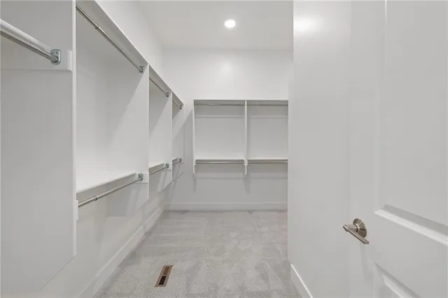 $929,720 | 8164 Roundtree Street, Lenexa, KS 66220