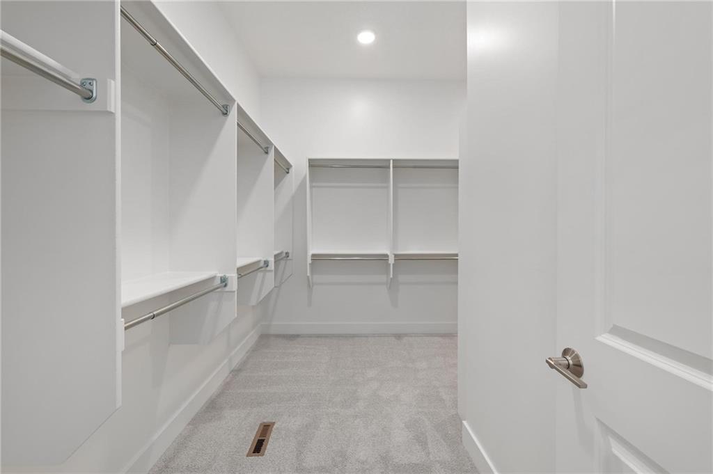 8164 Roundtree Street Lenexa, KS 66220 - Photo 16 of 27